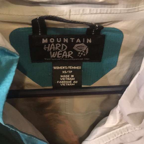 Mountain Hardwear Rainjacket - Picture 2 of 2